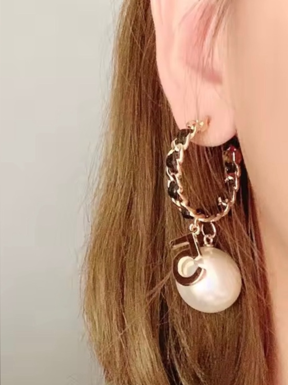 Gold Tone Vegan Leather Pearl 5 Charm Hoop Earrings Luxury Statement NWOT